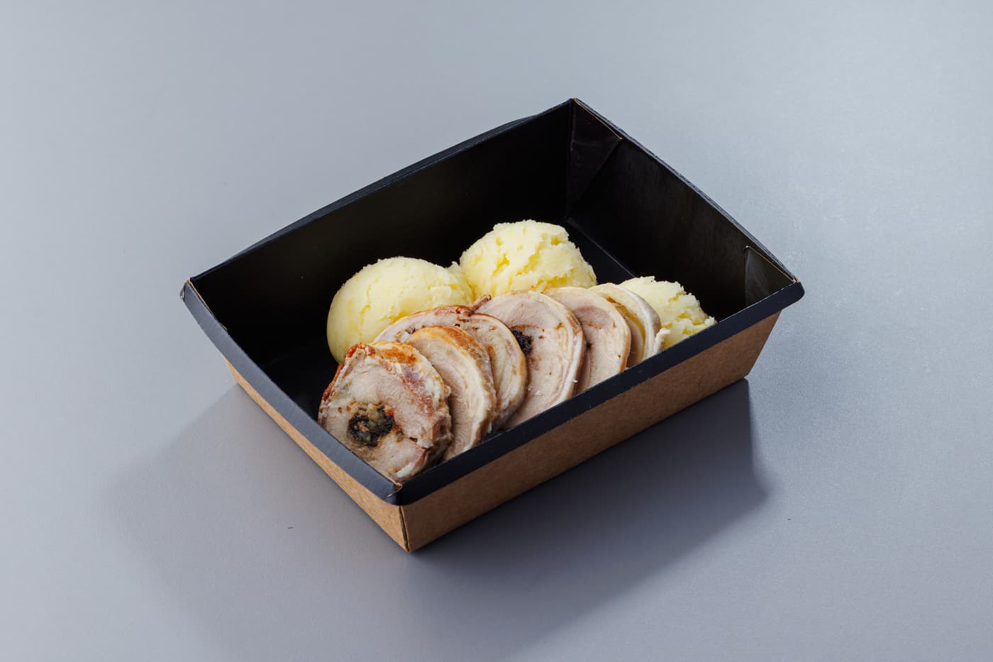 Куриный рулет с картофельным пюре 150/150гр